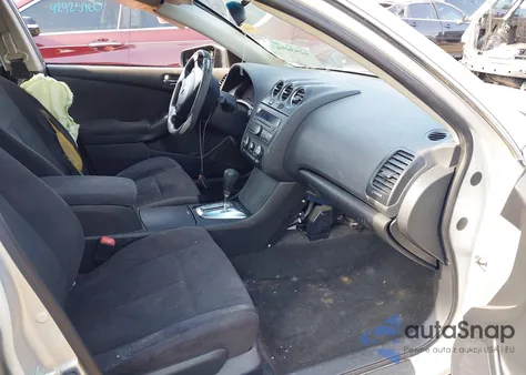 2011 Nissan Altima Hybrid from USA, damaged, VIN 1N4CL2AP3BC146024